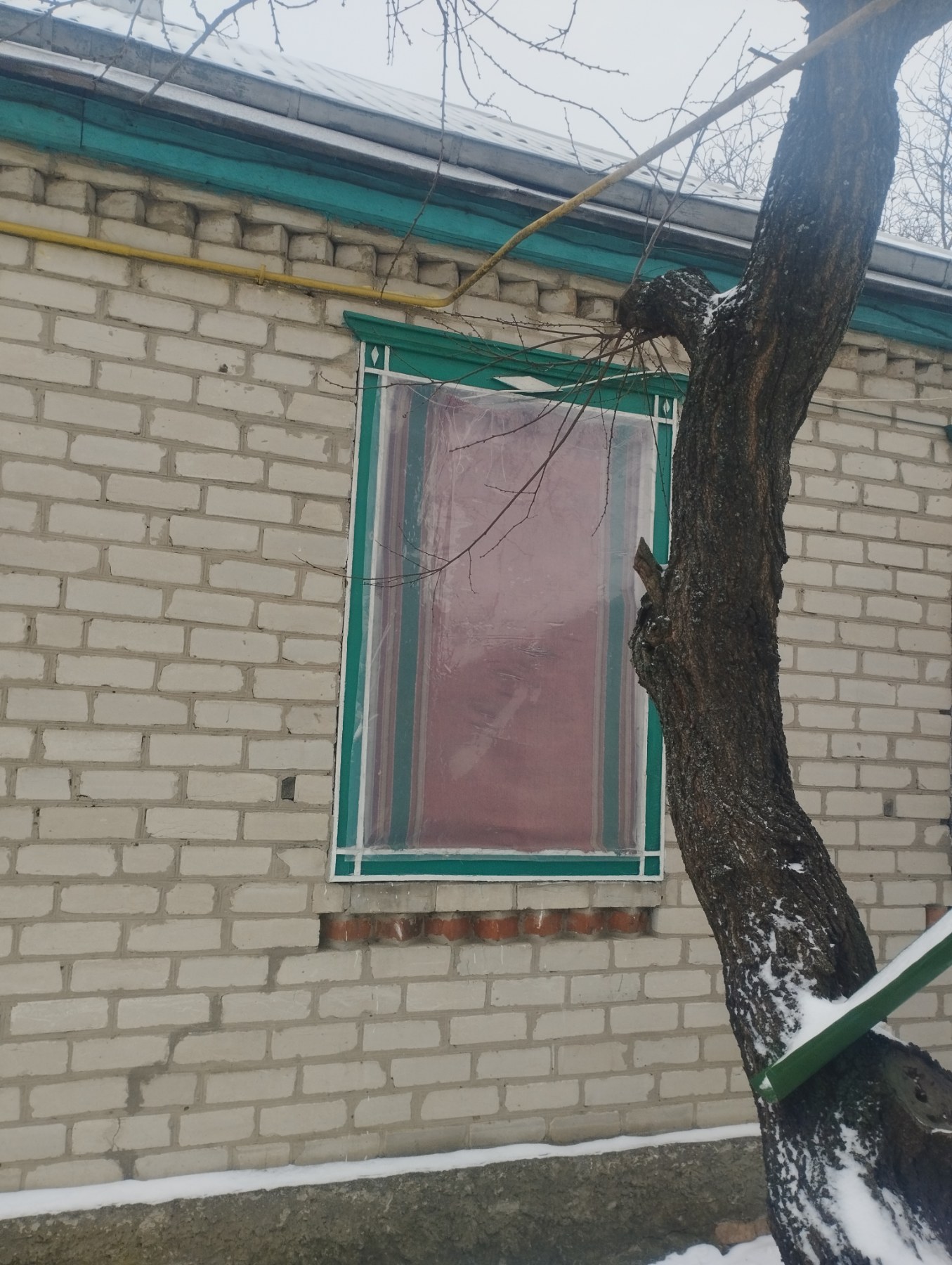 «Ховалися та жили у підвалі», - так пережила обстріли Катерина Тихонівна з міста Чугуєв на Харківщині