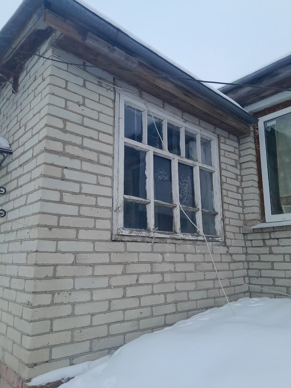 Пенсіонерка з Сумщини потребує допомоги у відновленні вікон