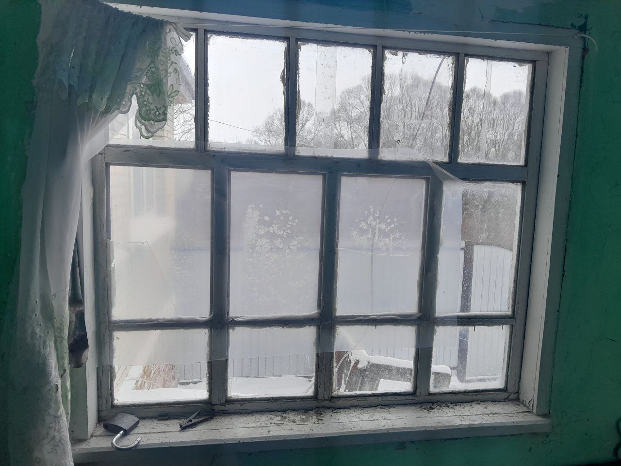 Пенсіонерка з Сумщини потребує допомоги у відновленні вікон