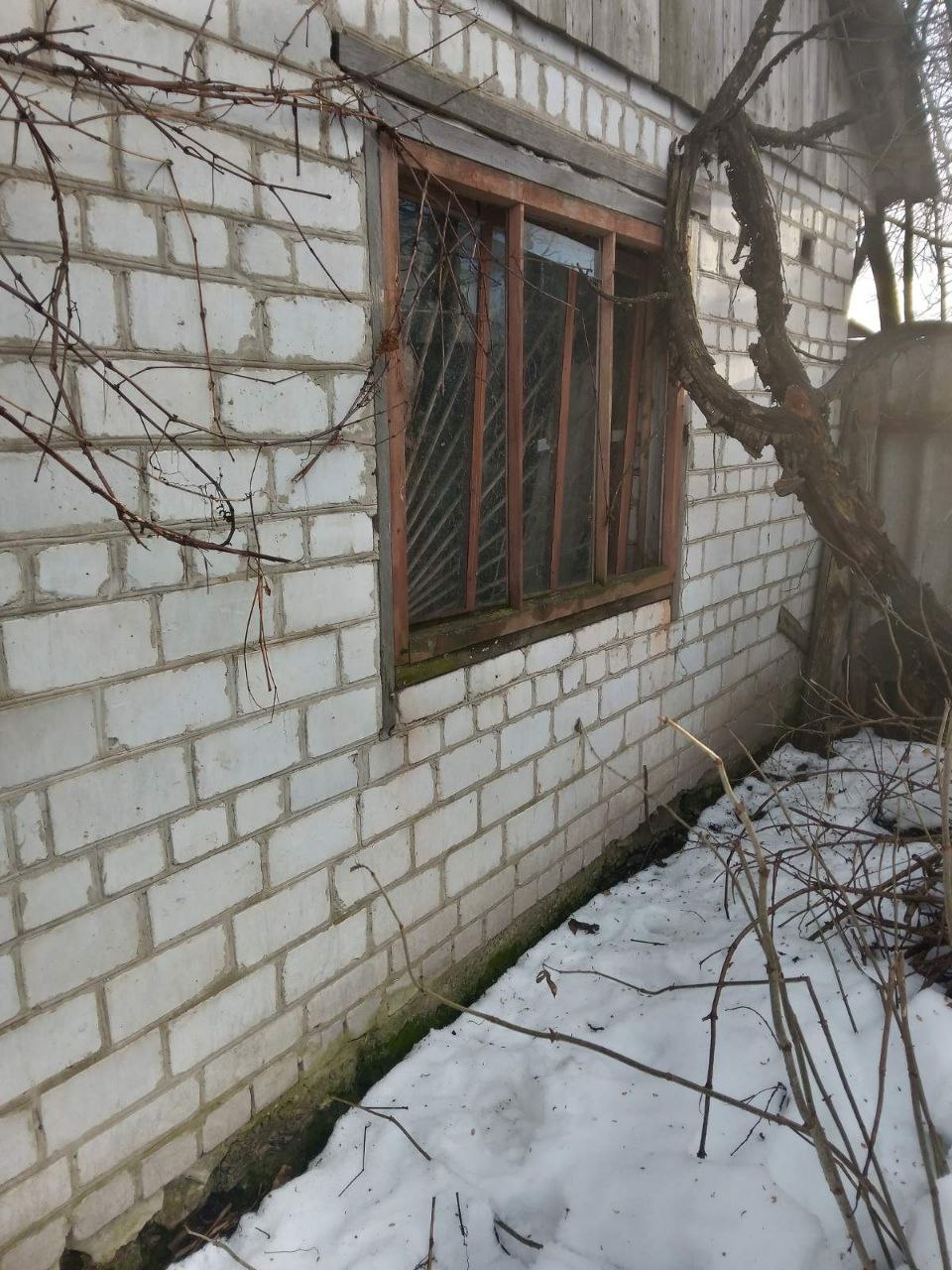 Родина з Глухова потребує допомоги у відновленні будинку