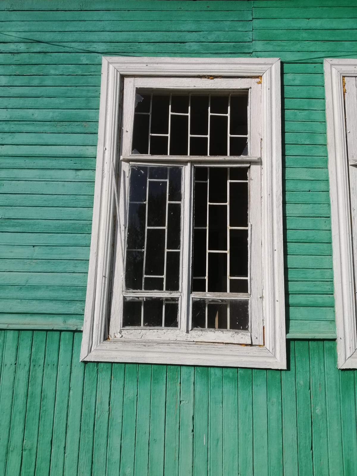  Родині з Середина-Буди вибило 8 вікон, потрібна допомога