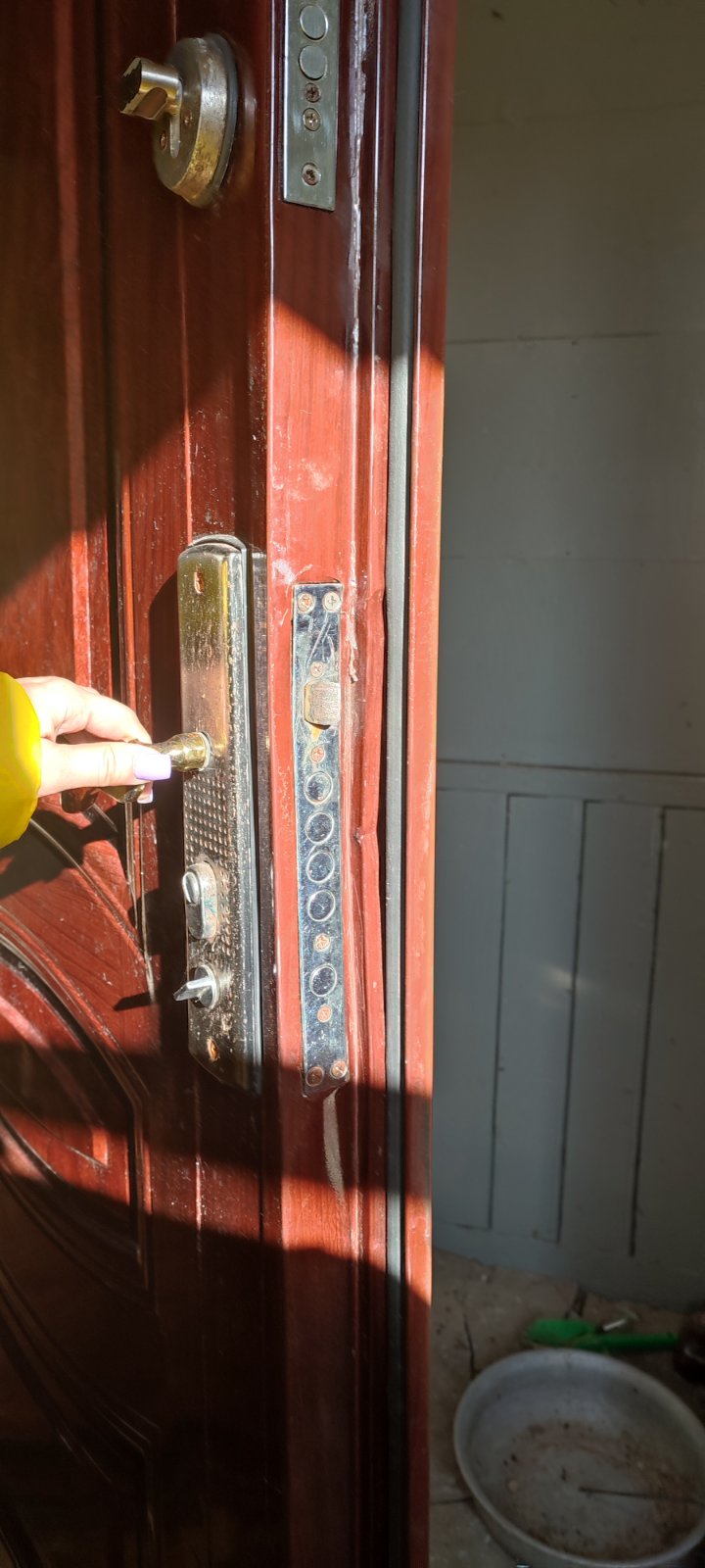  Родині з Середина-Буди вибило 8 вікон, потрібна допомога