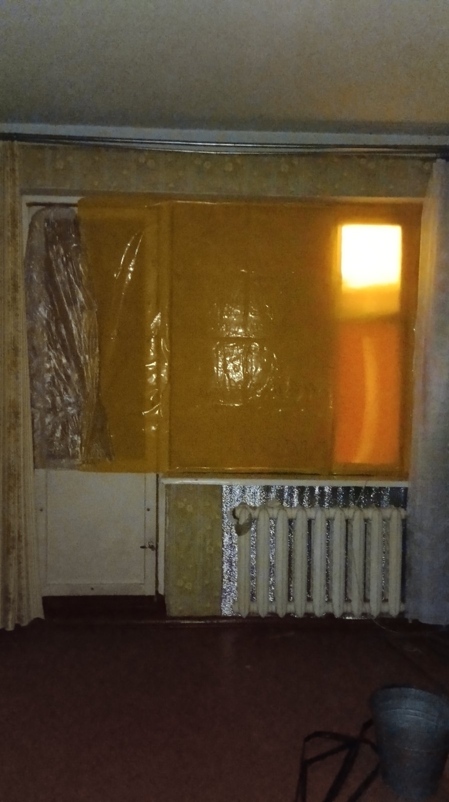 В квартирі не залишилось жодного вікна - родина з Херсону потребує допомоги