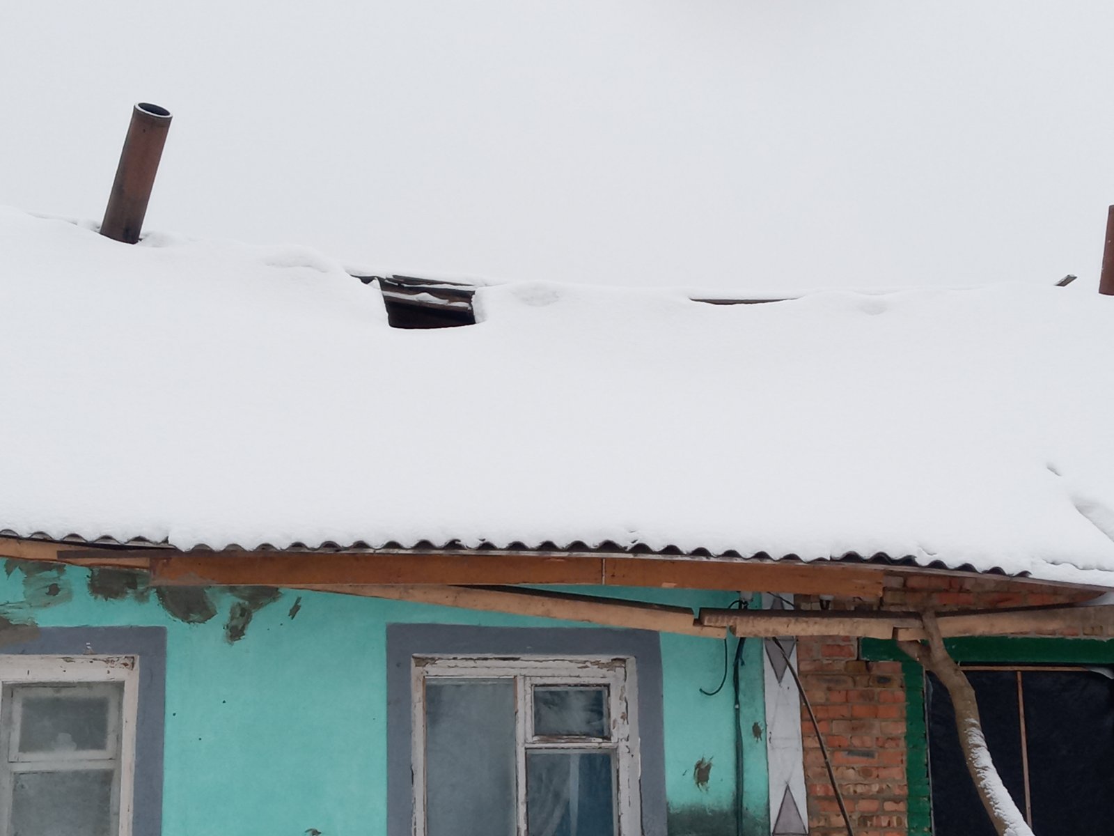 Подружжю з Ворожби потрібна допомога у відновленні будинку