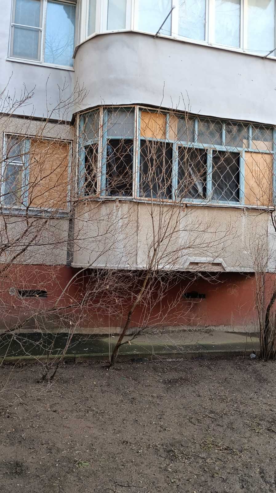 В квартирі не залишилось жодного вікна - родина з Херсону потребує допомоги