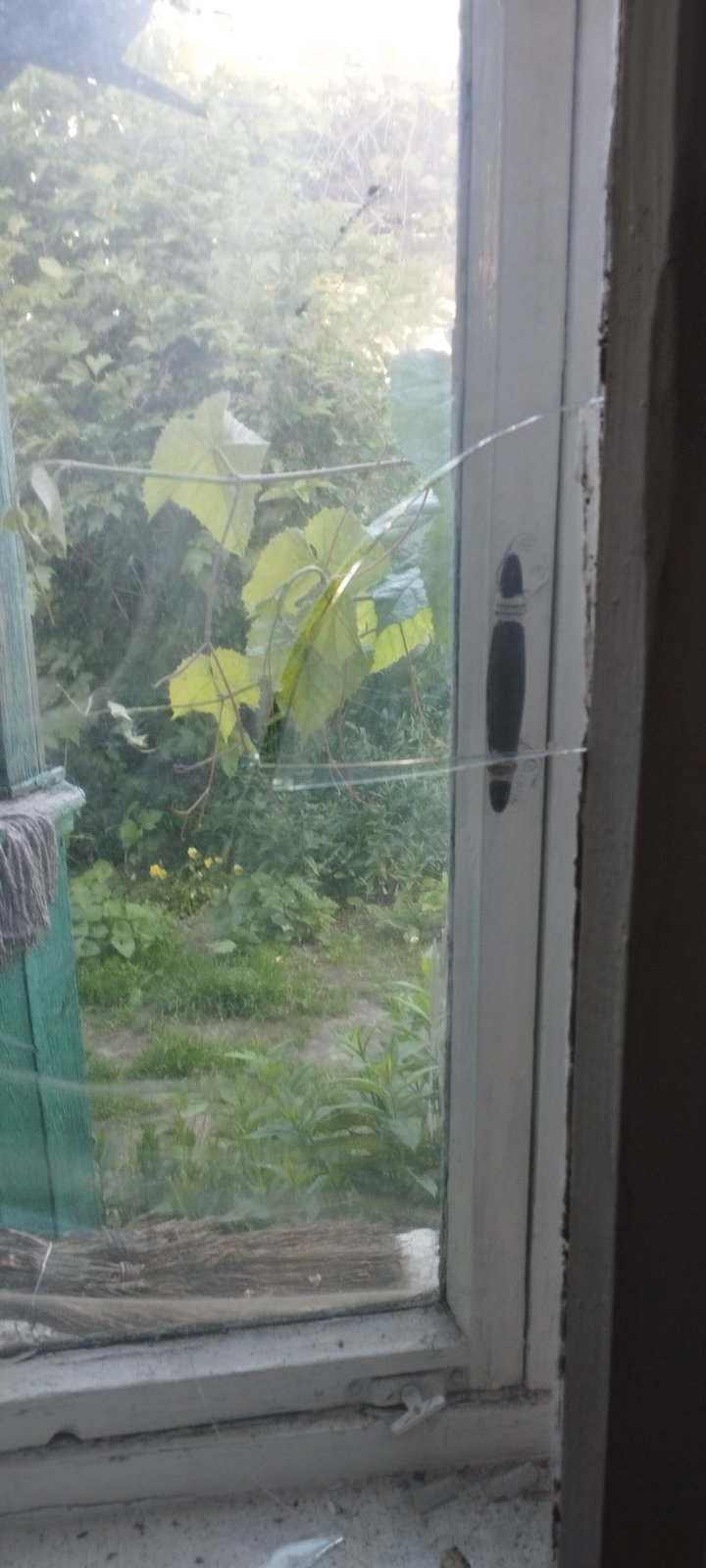 Будинок пенсіонерки з Сумщини потерпав від обстрілів 3 рази