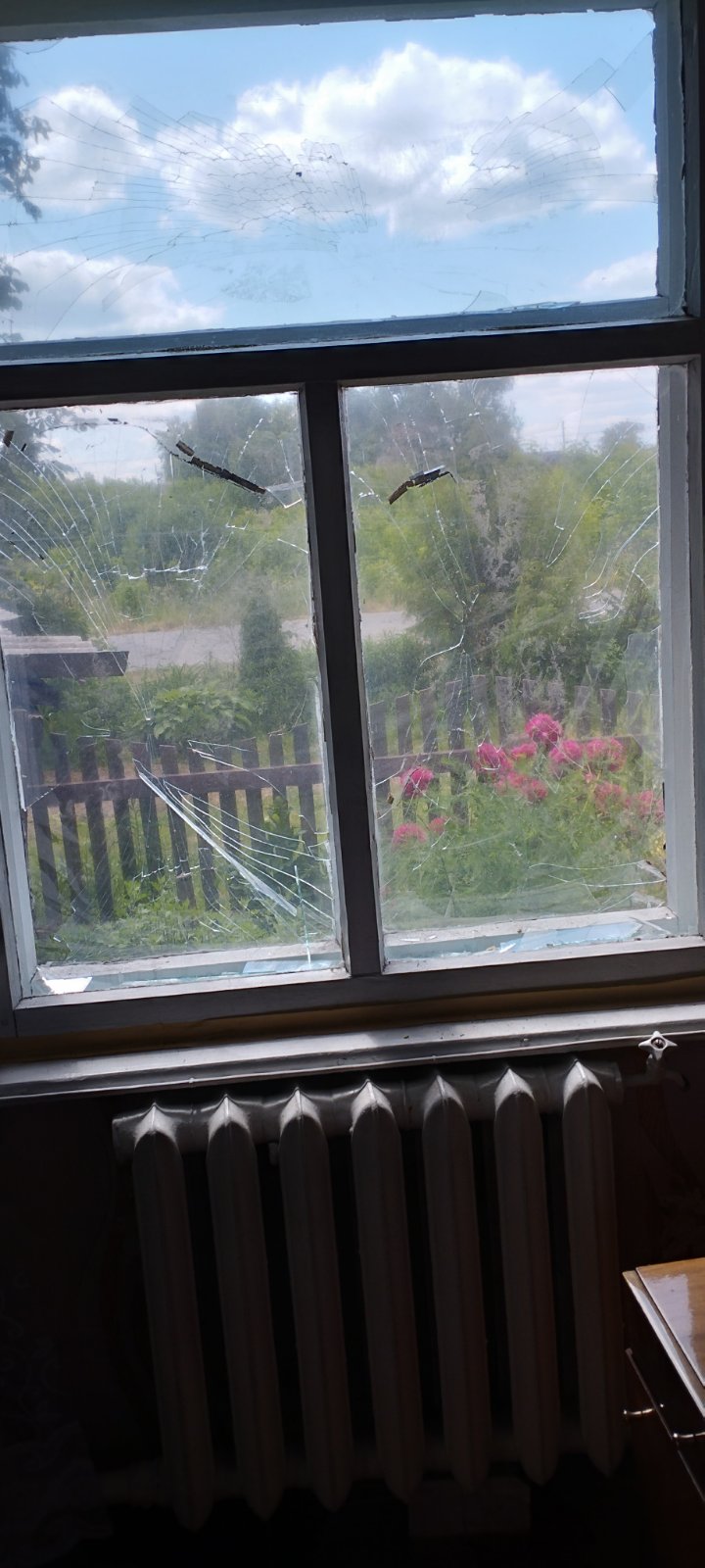 Будинок пенсіонерки з Сумщини потерпав від обстрілів 3 рази