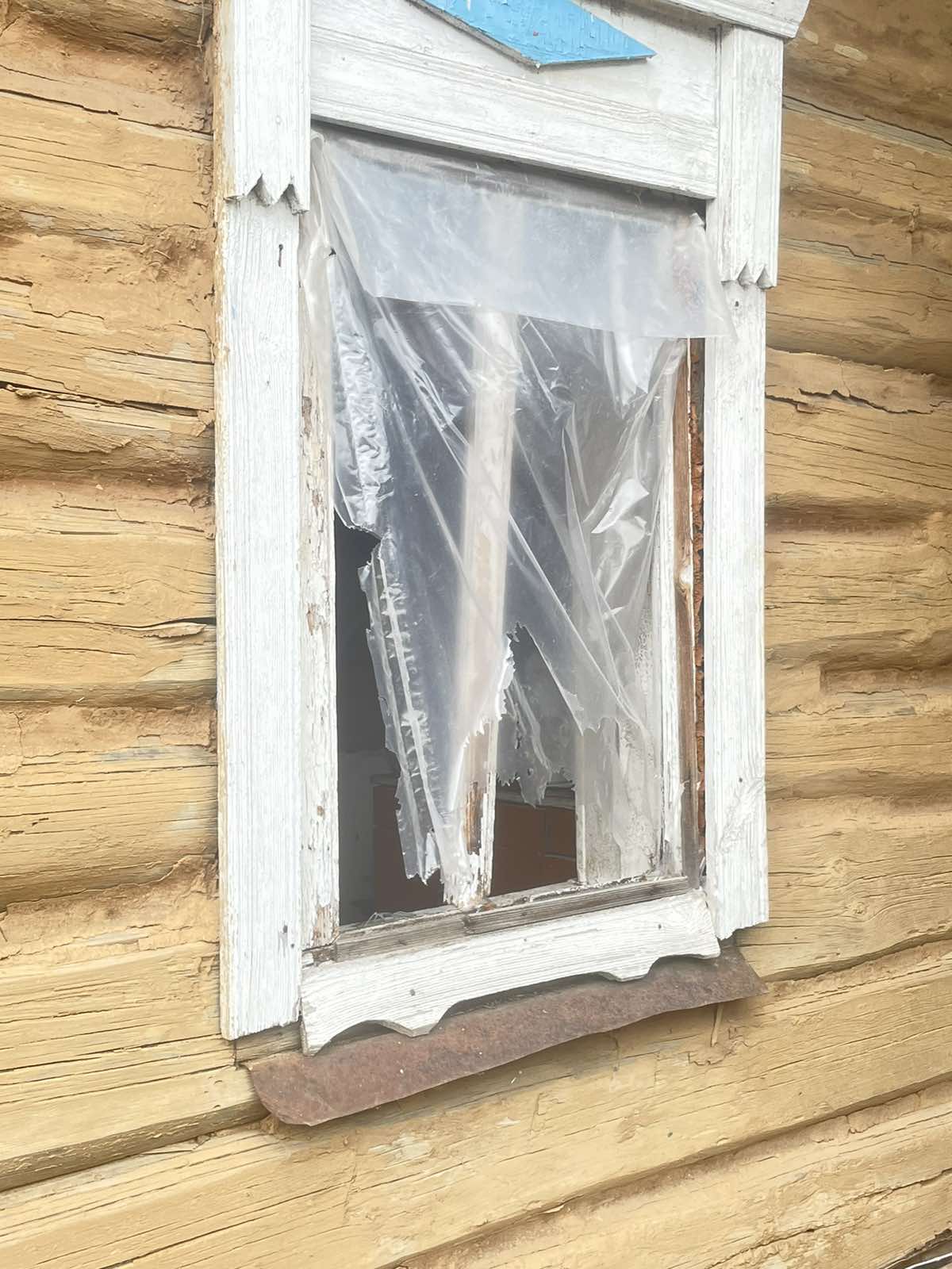 В результаті обстрілу родині з Зарічча пошкодили будинок