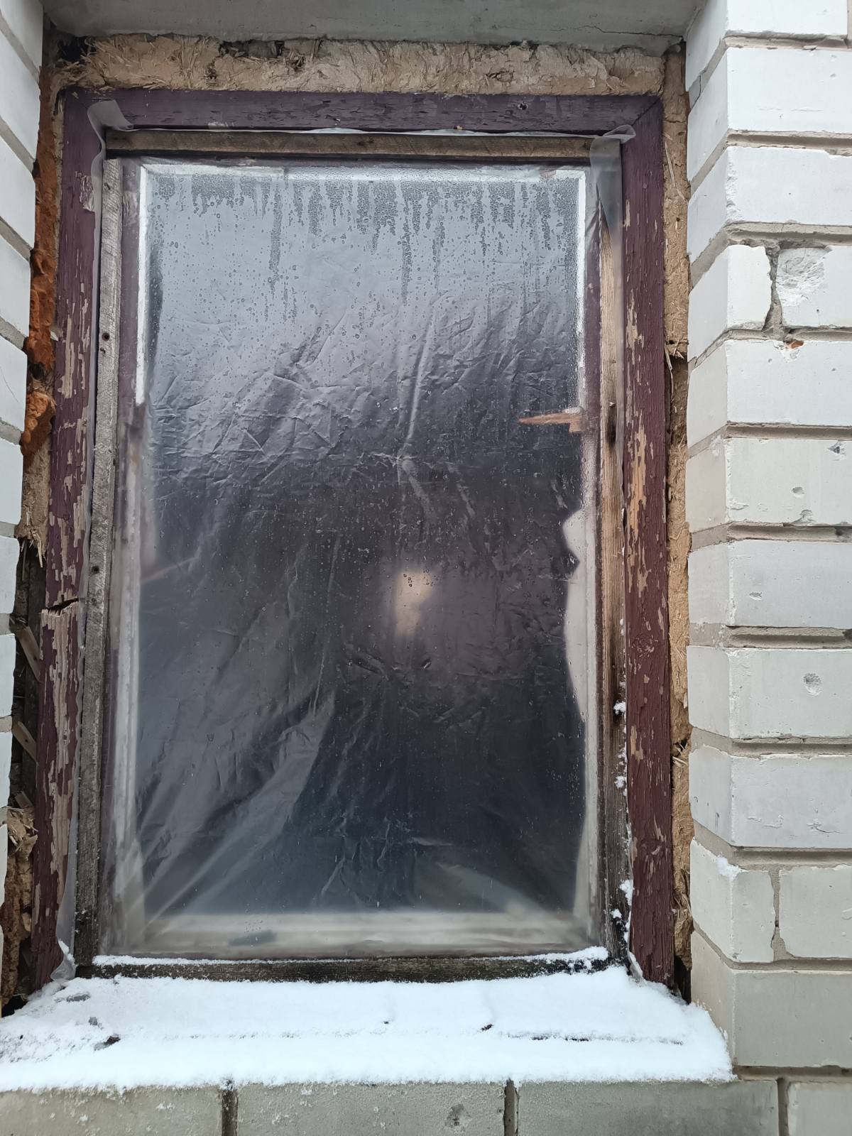 Домоволодіння родини в селищі Слатине пошкодило вибухом