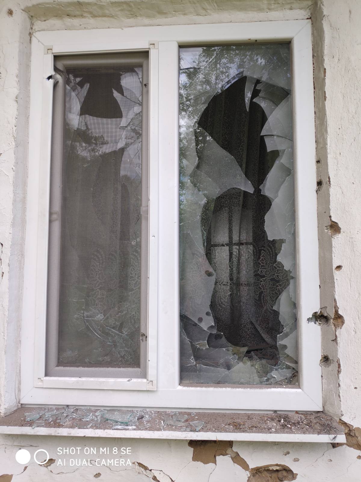 Родина, яка мешкає за 4 кілометри від ворога, просить допомоги