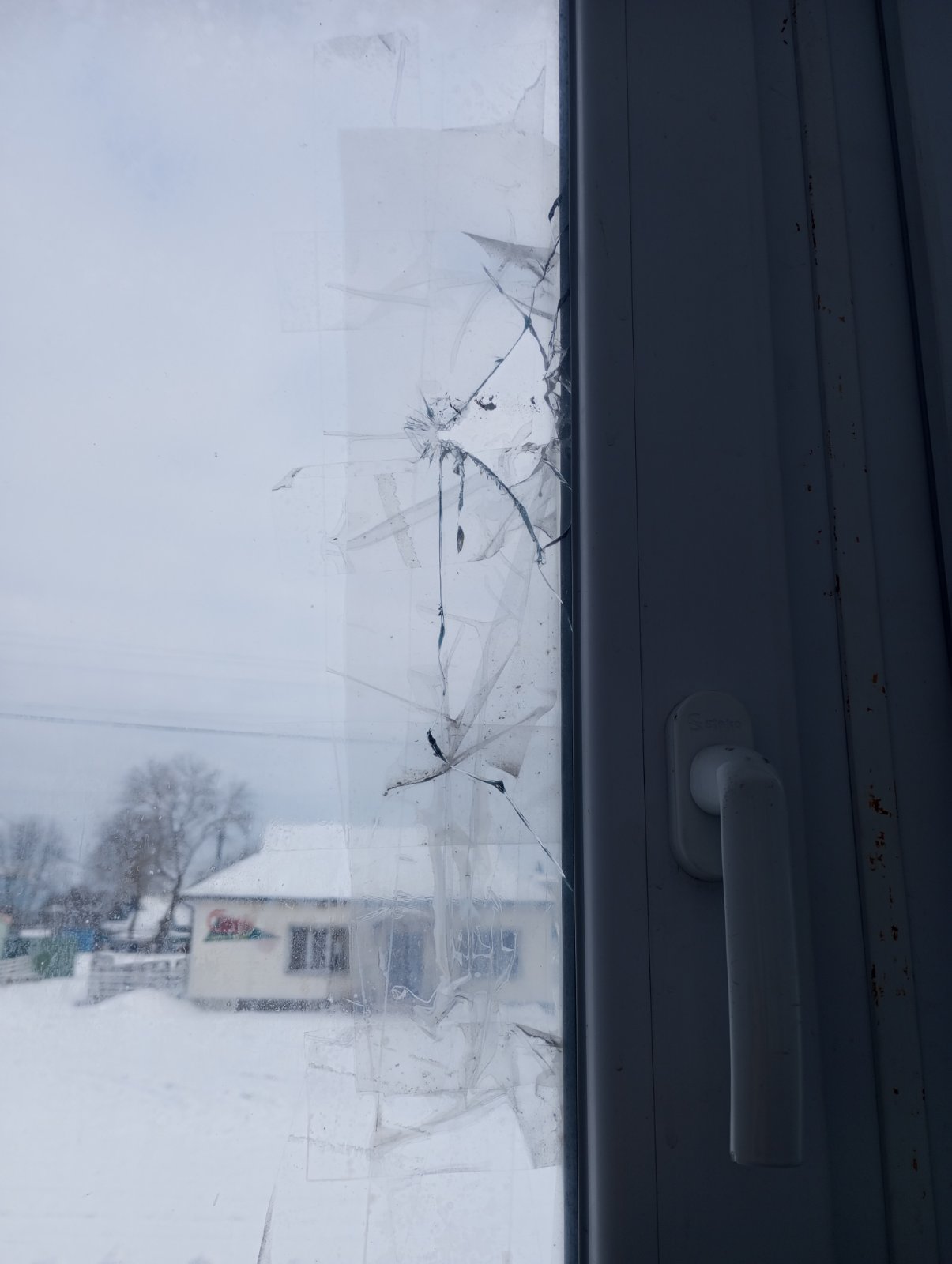 Пенсіонерка, яка мешкає сама на прикордонні Сумщини, просить допомоги